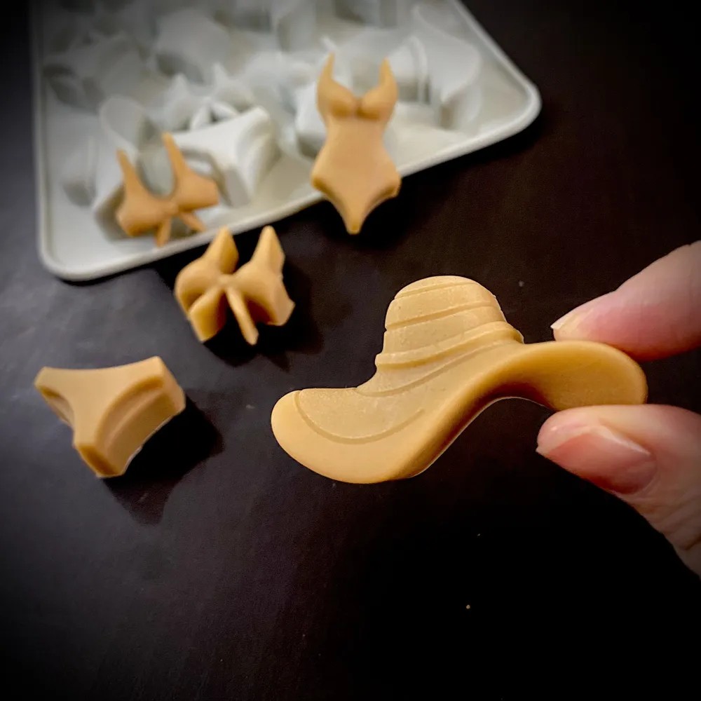 A Summer-Themed Beach Bikini M - огляд і ціна Soap Making Material