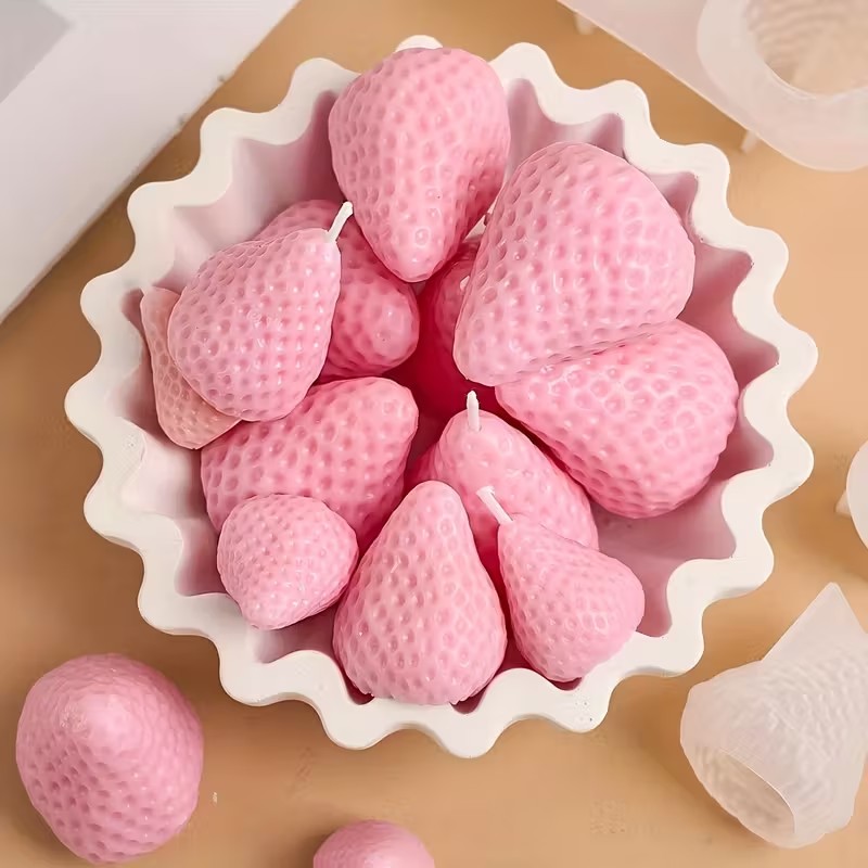 Strawberry Silicone Candle Mol - огляд і ціна Soap Making Gifts