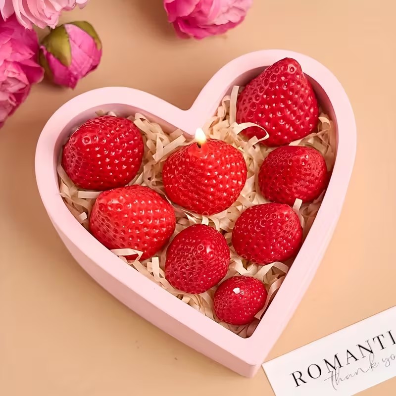 Strawberry Silicone Candle Mol - огляд і ціна Soap Making Gifts