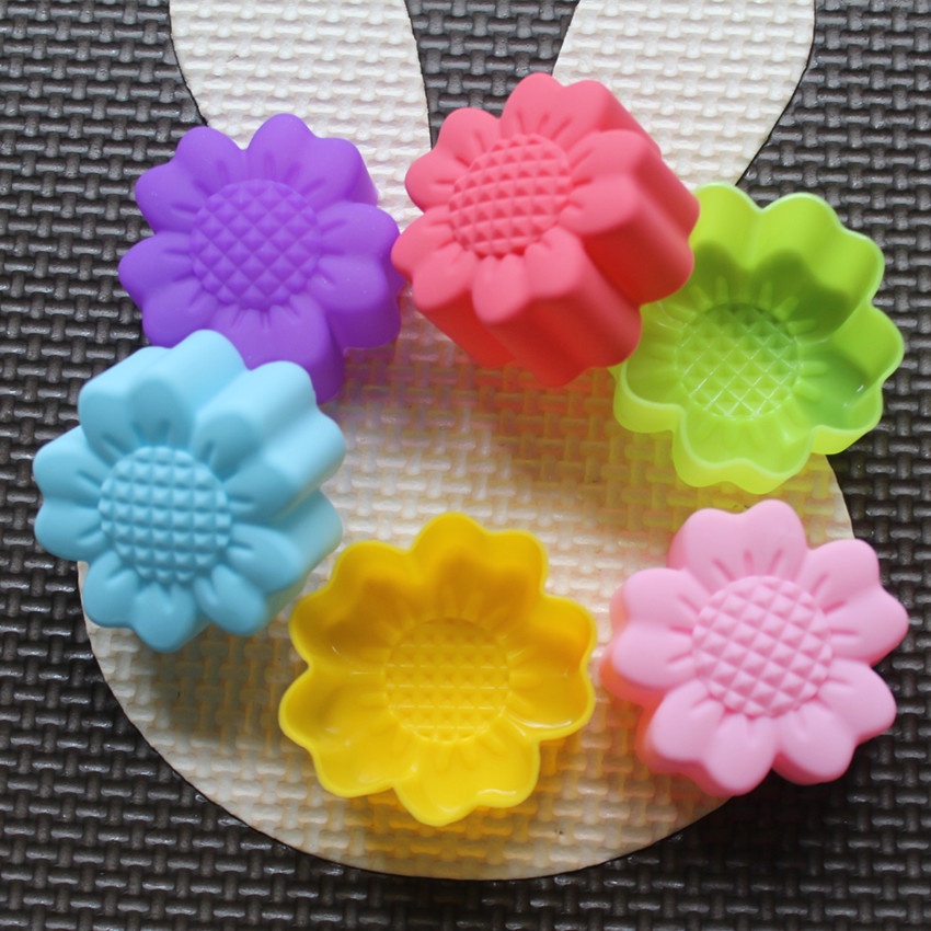 6 Pcs Set Non-Stick Flower Des - огляд і ціна Soap Making Material